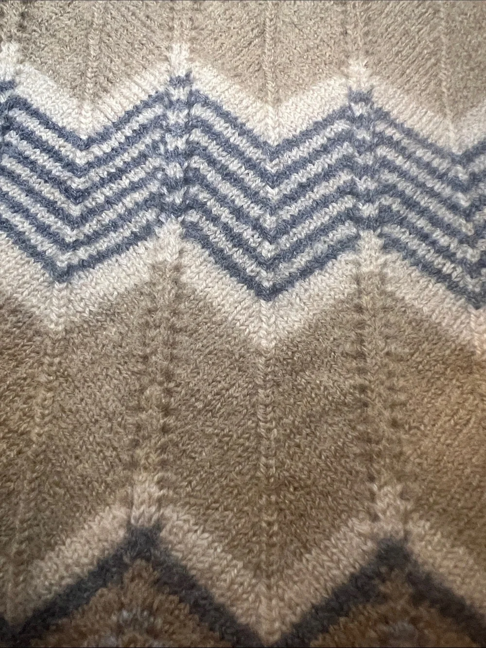 Pendleton Merino Wool Chevron Sweater Beige Taupe Gray Zig Zag M - FITS LIKE XS